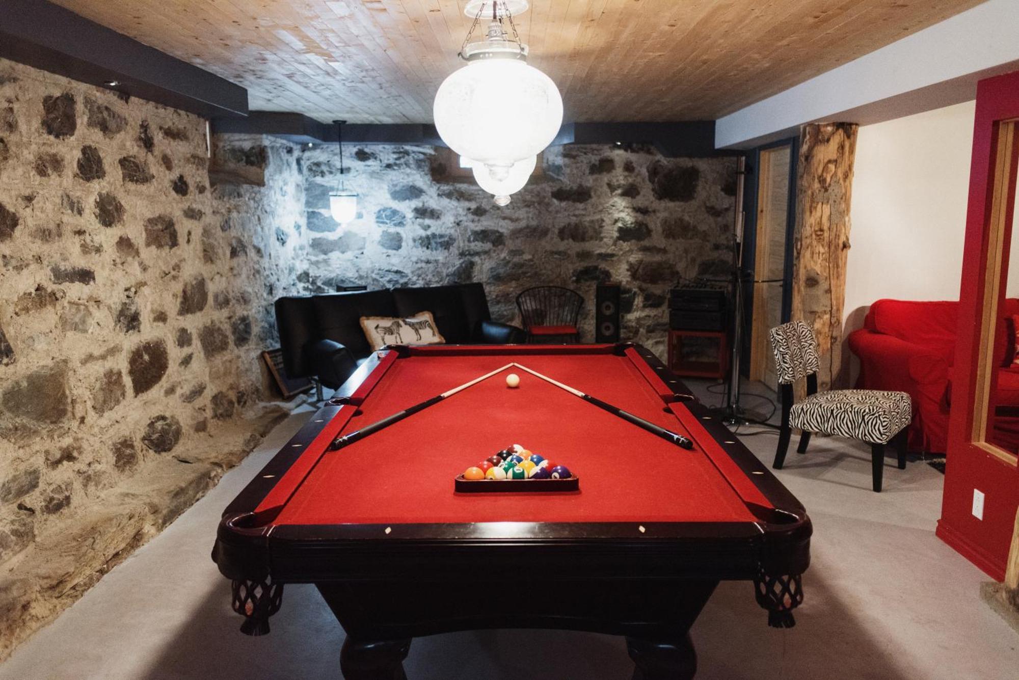 Auberge Incroyable Saint Adrien Buitenkant foto